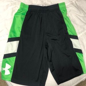 Under Armour shorts youth large